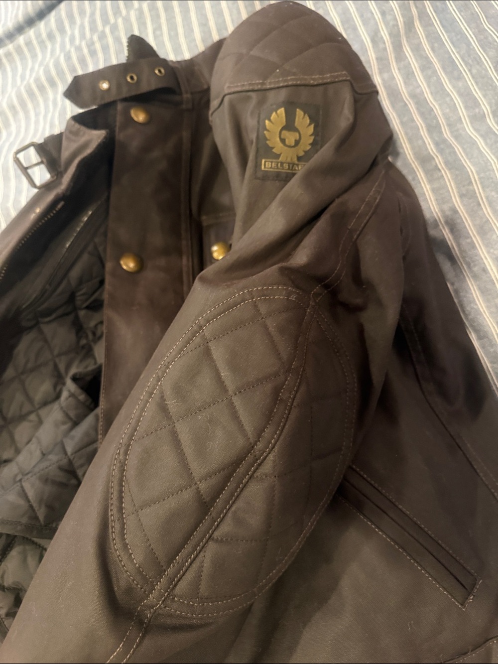 Belstaff Brooklands 2.0 Waxed Motorcycle Jacket, a classic short-style blouson - Picture 4 of 16
